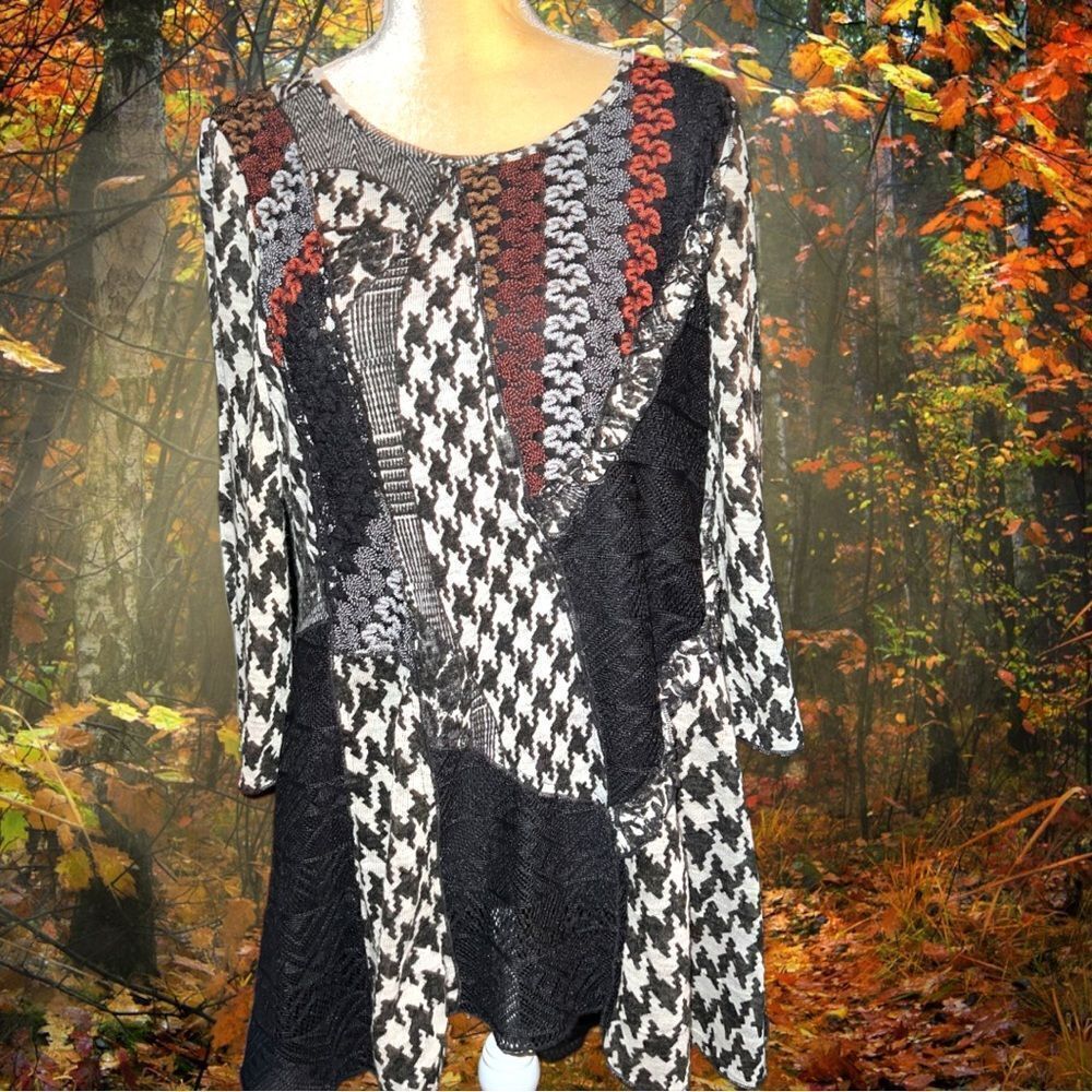 Vintage Concept Patchwork Look Flared Hem Tunic T… - image 2